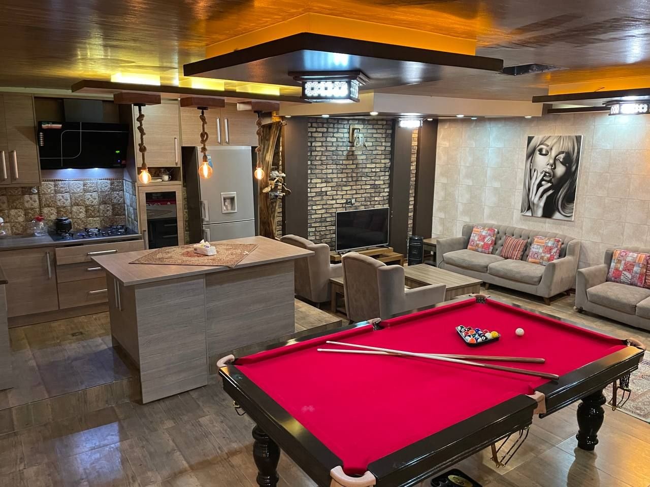 ویلا دو خواب استخردار جاده سهیلیه رضایی