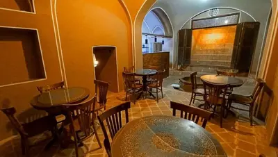 اقامتگاه سنتی شاسوسا - واحد سه تخته‌ vip مهتاب