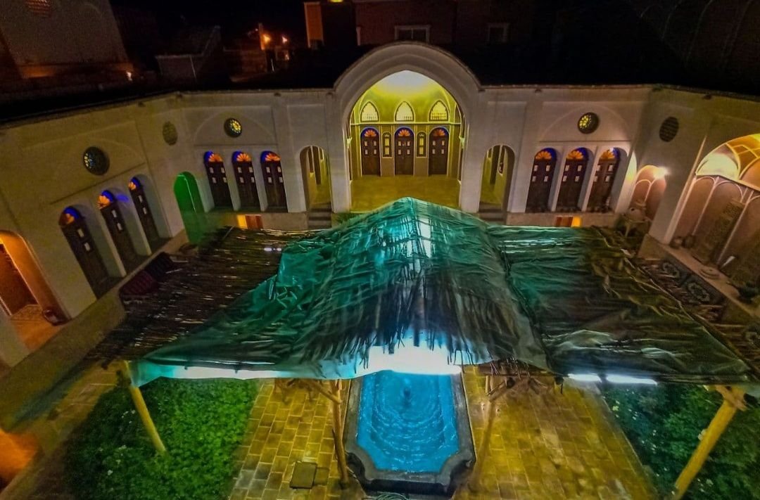 اقامتگاه سنتی شاسوسا - واحد سه تخته گوشواره شاه نشین