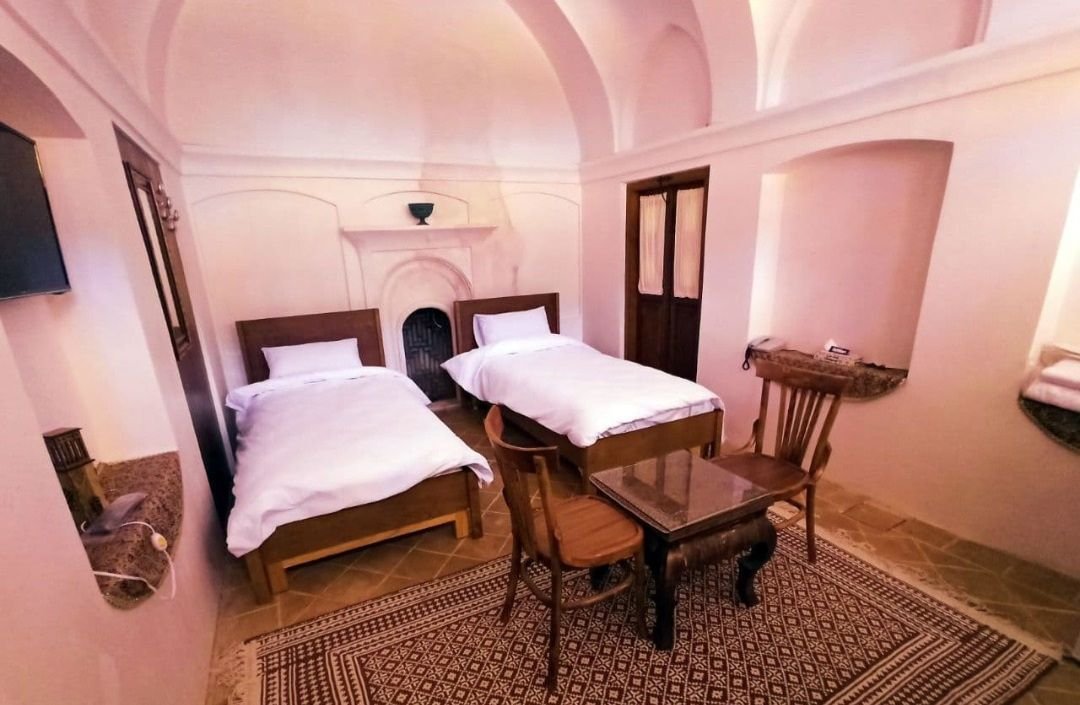 اقامتگاه سنتی شاسوسا واحد دوتخته گوشواره پنج دری
