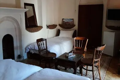 اقامتگاه سنتی شاسوسا - واحد سه تخته پنج دری