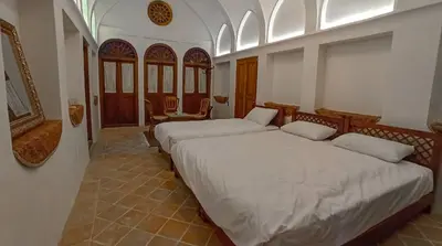 اقامتگاه سنتی شاسوسا - واحد سه تخته‌ vip مهتاب