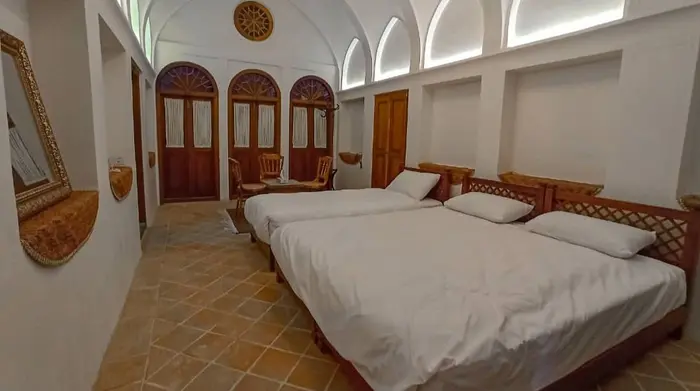 اقامتگاه سنتی شاسوسا - واحد سه تخته‌ vip مهتاب