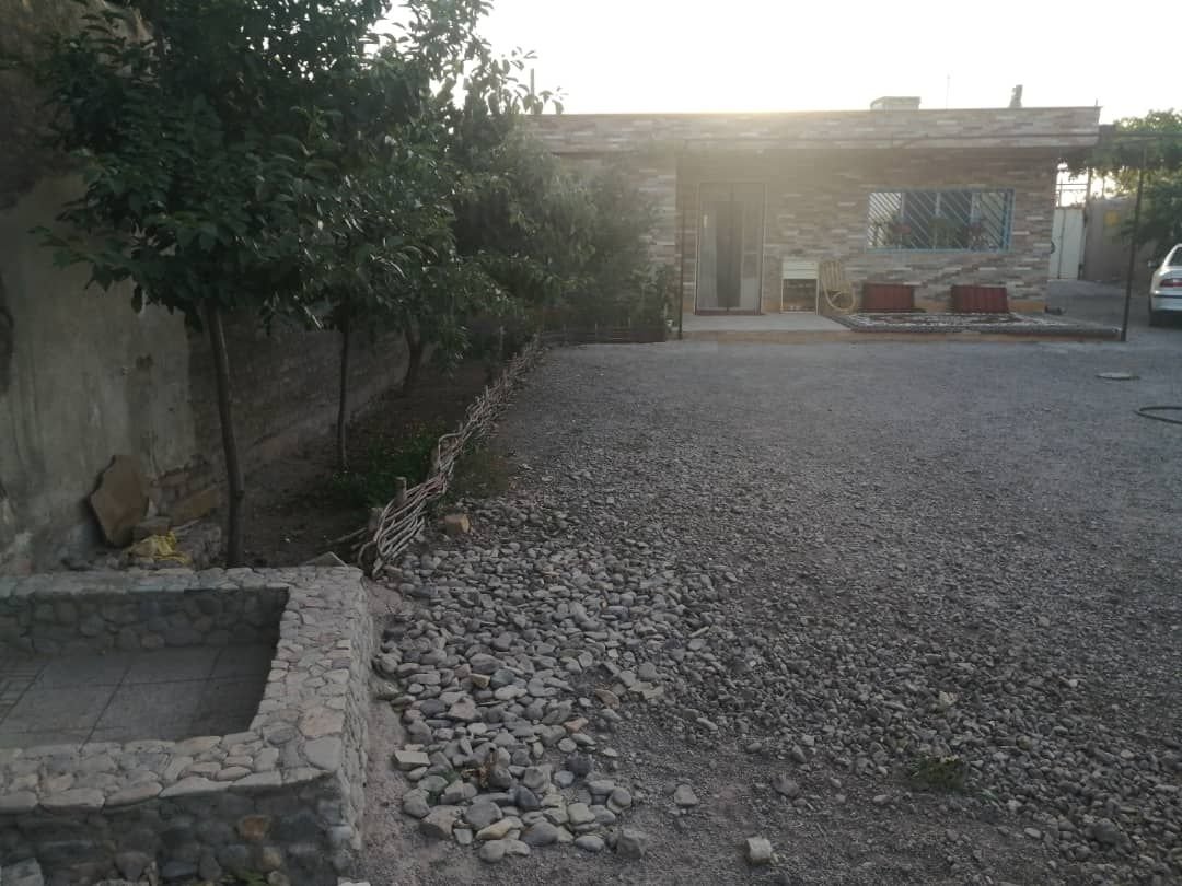 دوخوابه باغ اک