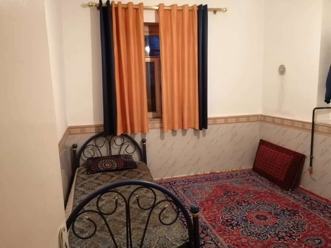 دوخوابه باغ اک