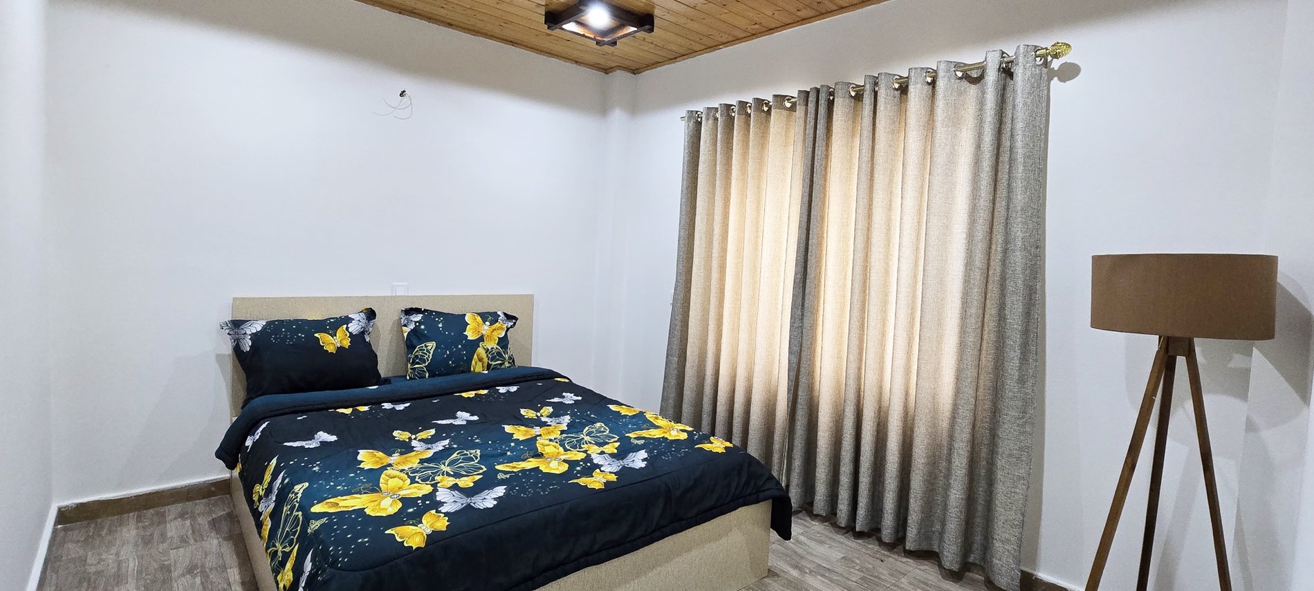 ویلا سه خوابه استخردار آبگرم  گندم