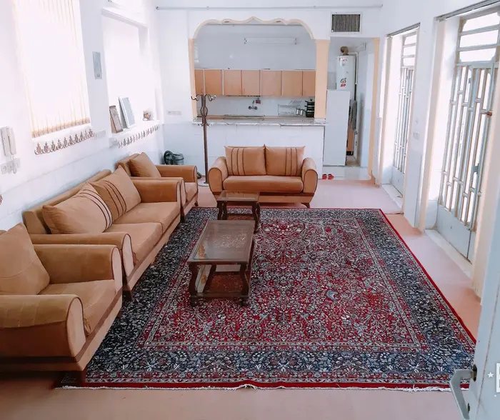 سوئیت یک خوابه سعادتمند - حال و نشیمن