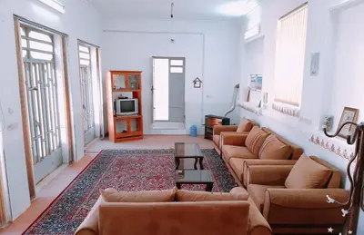 سوئیت یک خوابه سعادتمند