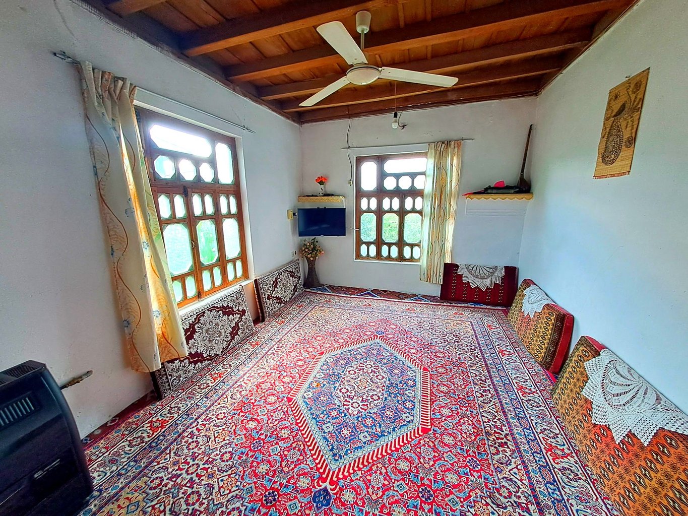 کلبه سه خوابه عود