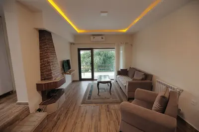 ویلا یک خوابه چشم انداز باغ 1