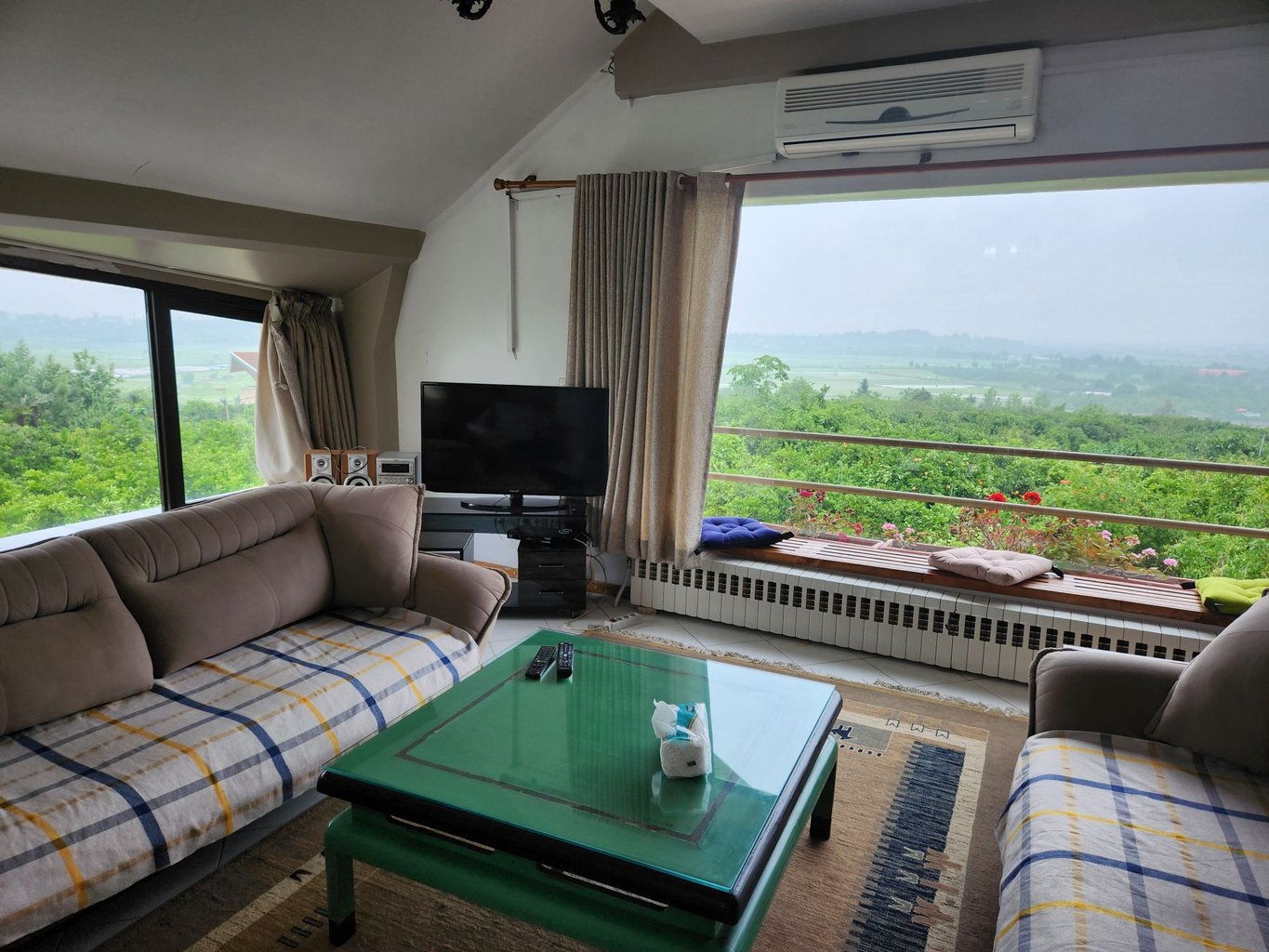 ویلا سه خوابه استخردار آبگرم چشم انداز باغ 3