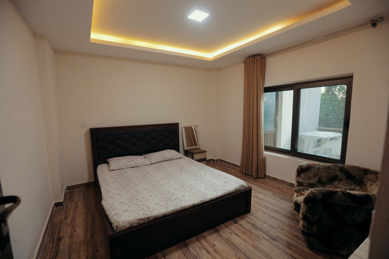 ویلا یک خوابه چشم انداز باغ 1