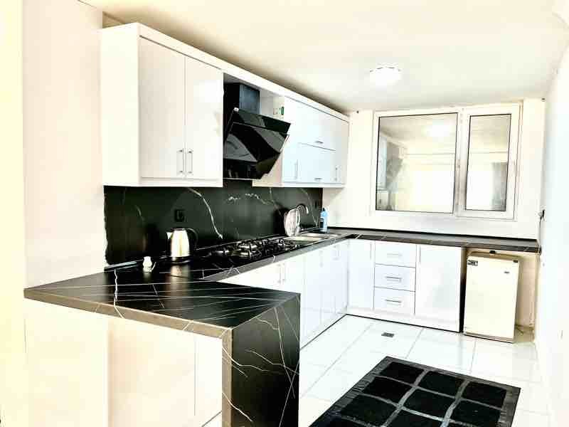 آپارتمان یک خوابه وکیل آباد واحد 1