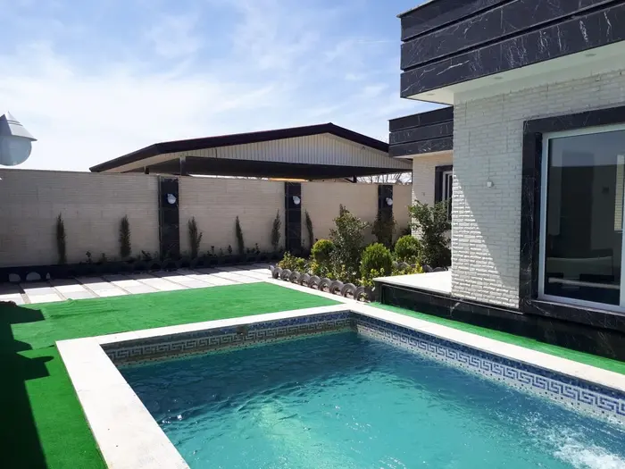 دوخوابه استخردار آبگرم ارغوانا