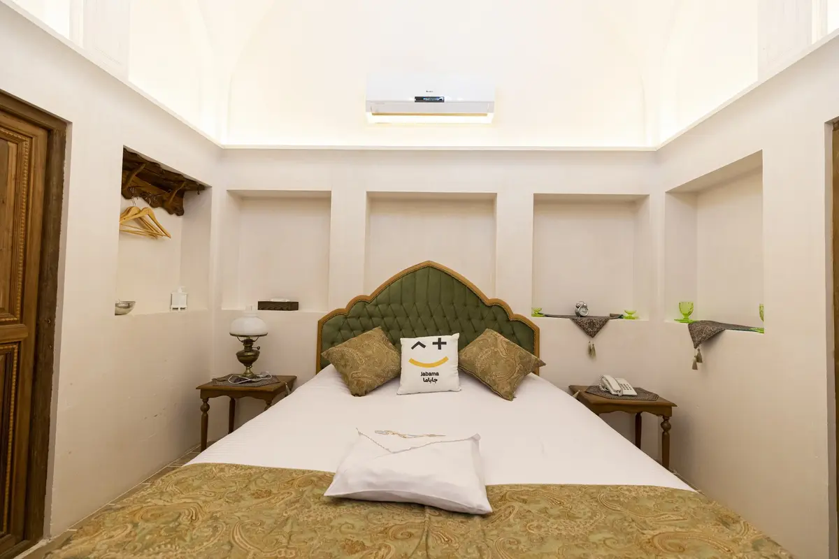 اقامتگاه سنتی سرای کاسیان - واحد 111 دبل سه دری