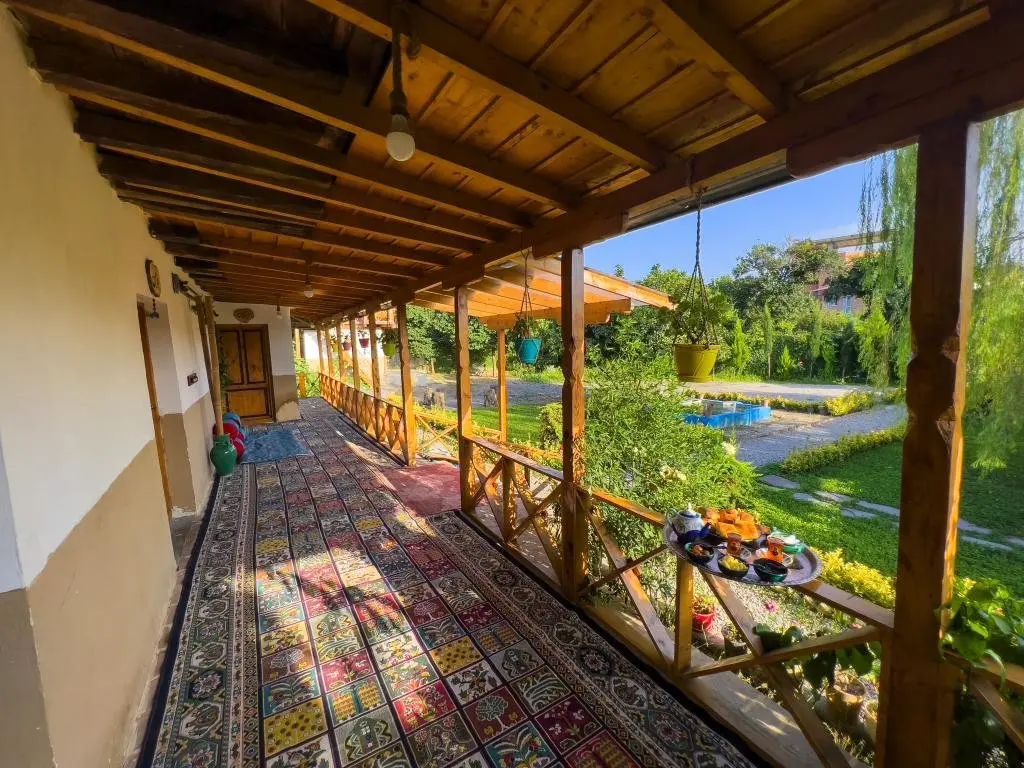 بوم گردی چهارخوابه خانه آسنی