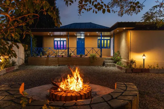 کلبه دوخوابه استخردار آبگرم مادربزرگه