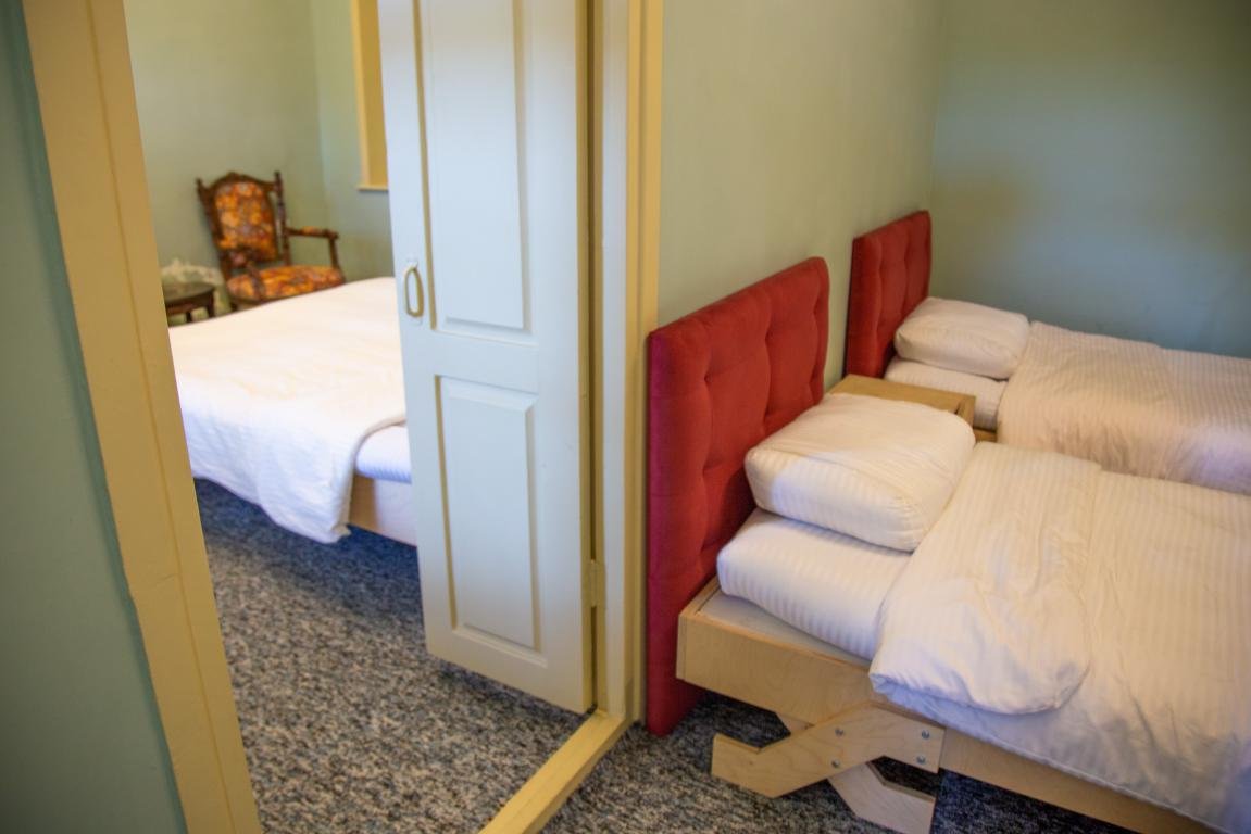 اقامتگاه سنتی بوتیک هتل دیمه - واحد کنج روزگار