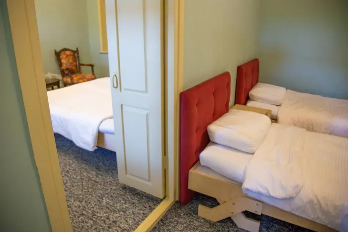 اقامتگاه سنتی بوتیک هتل دیمه - واحد کنج روزگار