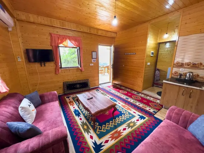 بوم گردی مین سی - واحد تیرنگ