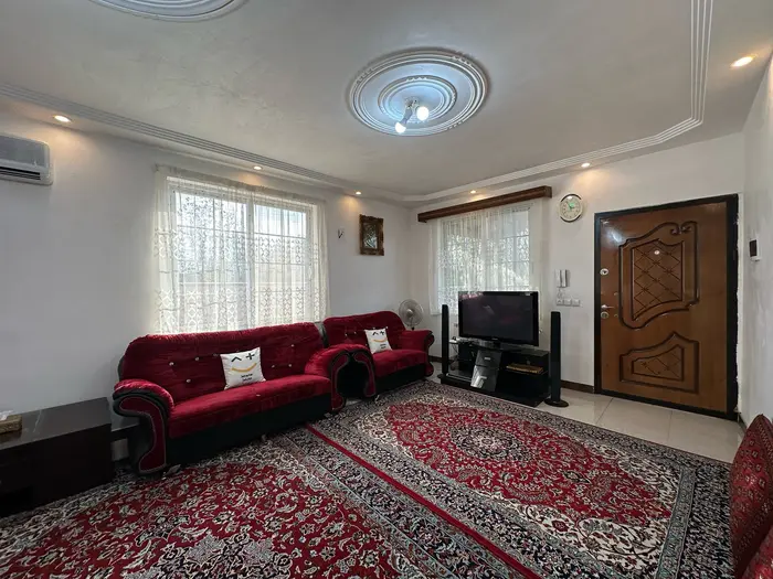 ویلا یک خوابه زیباکنار