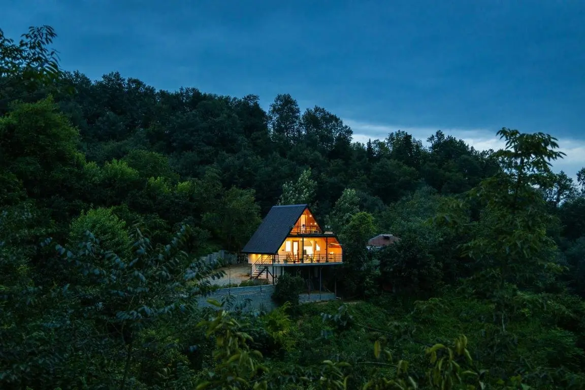 کلبه یک خوابه جکوزی دار اِتی