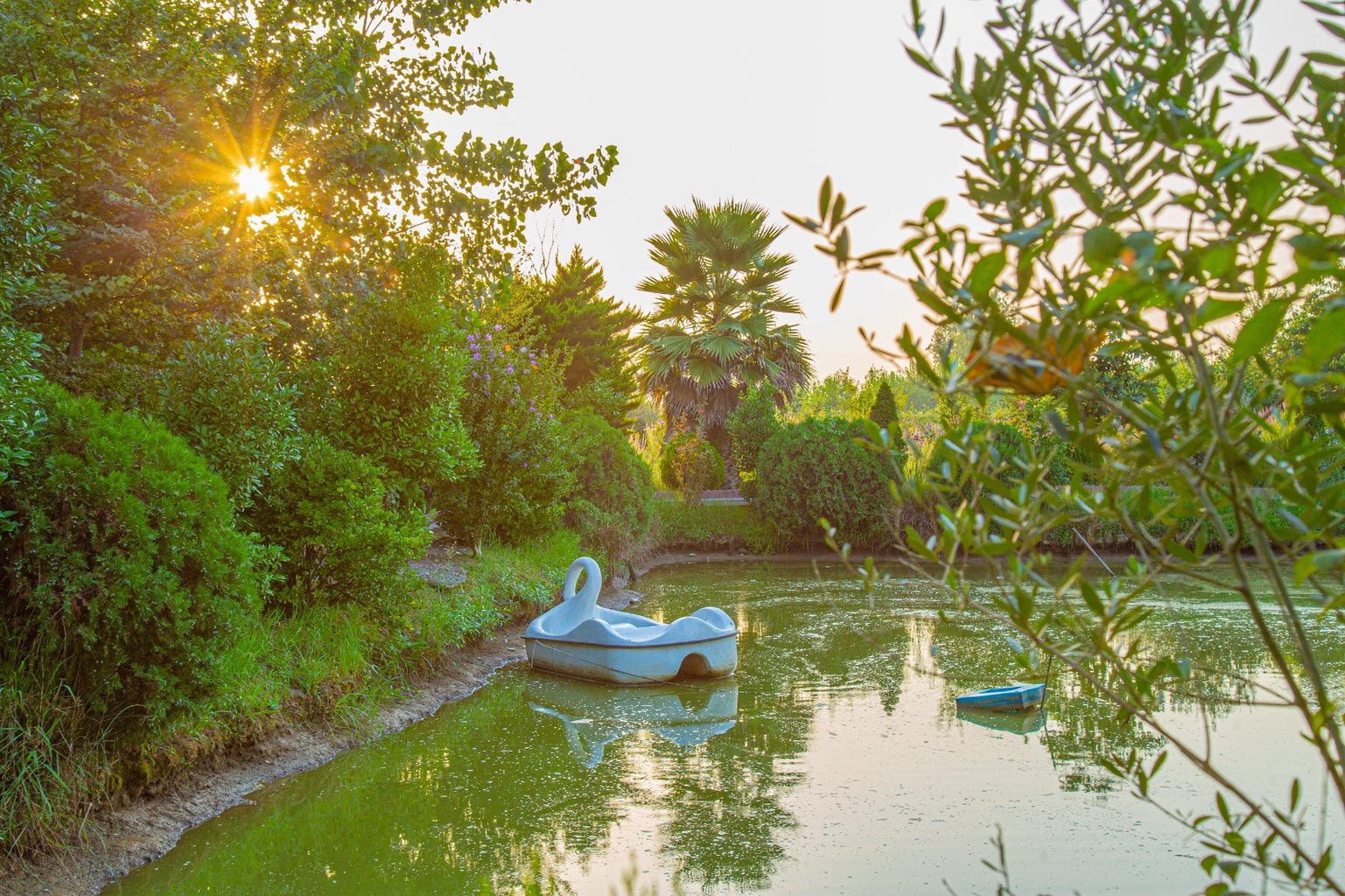 کلبه امپراطور - واحد حافظ