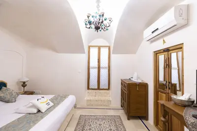 اقامتگاه سنتی سرای کاسیان - واحد 106