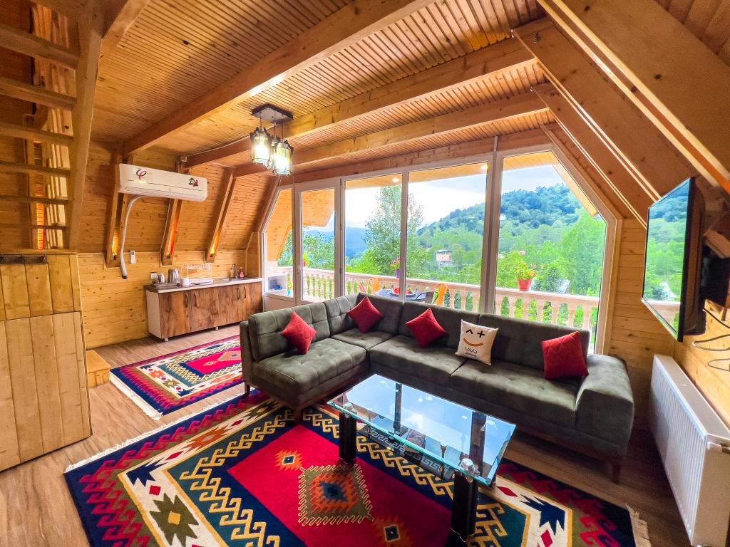 یک خوابه سوئیسی استخردار آبگرم لفور