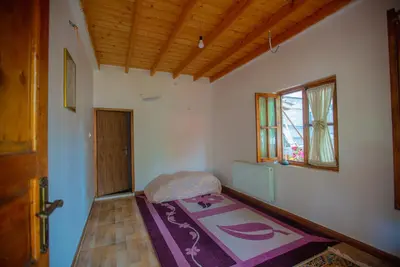 بومگردی عمارت خورشید - واحد ١