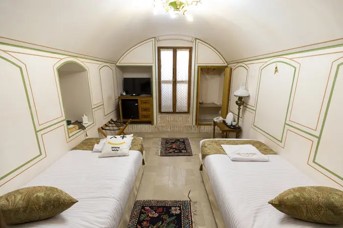 اقامتگاه سنتی سرای کاسیان - واحد 104 تویین کاشانه