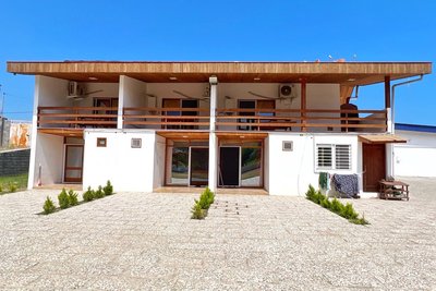 ویلا یک خوابه لب رودخانه واحد ۳