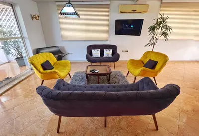 آپارتمان یک خوابه ساحلی ماکارلند 1