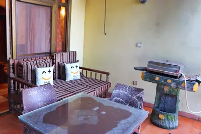 آپارتمان دوخوابه ساحلی زرین 1