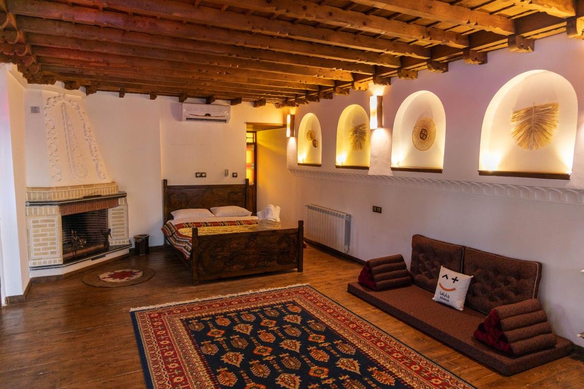 اقامتگاه سنتی استارسو - واحد عمارت پرندگان چلچلا
