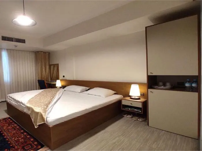 مسافرخانه شهریارنوین واحد دوتخته کینگ ۳ کارگر جنوبی