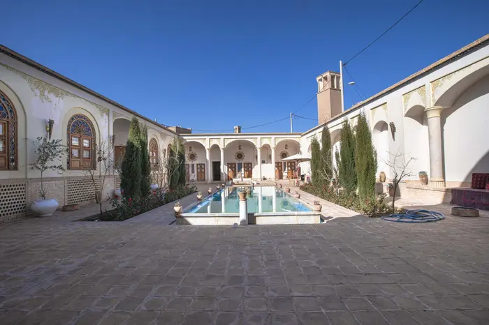 آریانا - چهارتخته حیاط 2