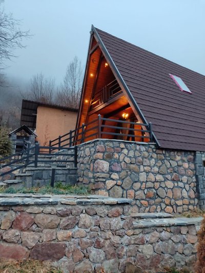 کلبه دوخوابه تریپلکس زانوس واحد نمازین