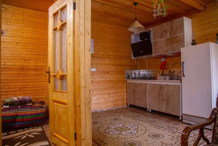 کلبه یک خوابه چوبی رهنما 1