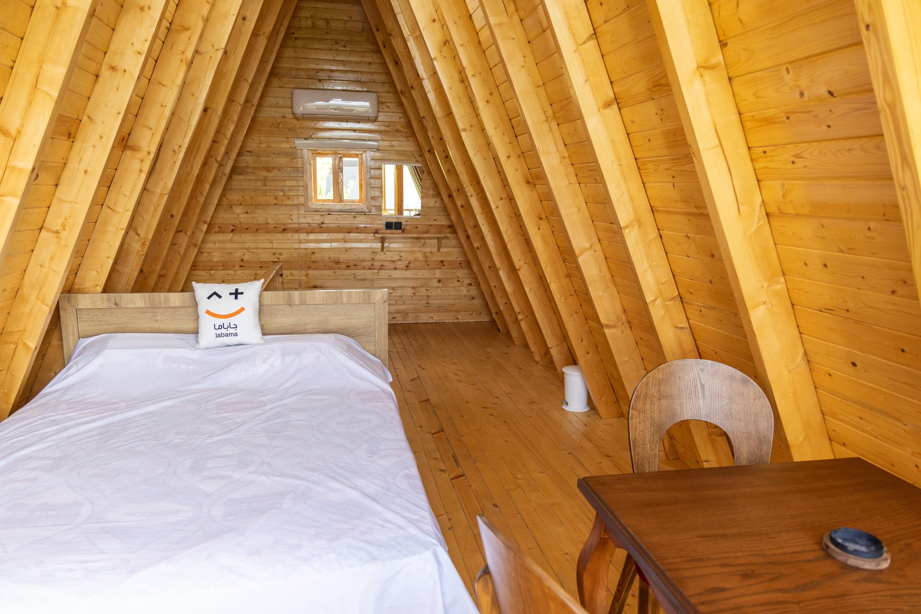 کلبه فلت سوئیسی فانوس - واحد vip 1