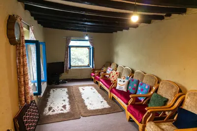 اقامتگاه سنتی سه خوابه بهار نارنج