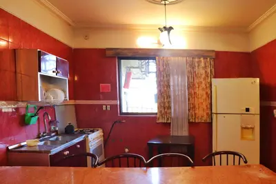 آپارتمان دوخوابه ساحلی زرین 1