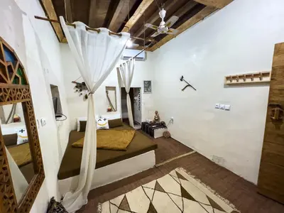 اقامتگاه سنتی دنیای صوفی - واحد منصورحلاج