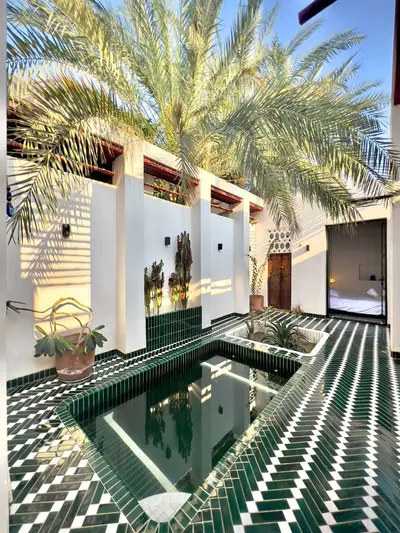 بومگردی دوخوابه ساحلی استخردار خانه روشن