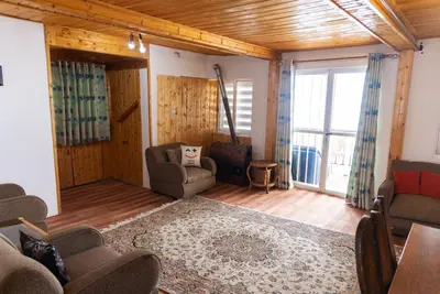 کلبه یک خوابه چوبی لیا