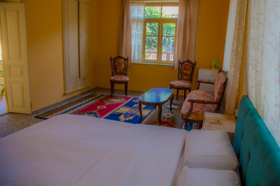 اقامتگاه سنتی بوتیک هتل دیمه - واحد بالانشین