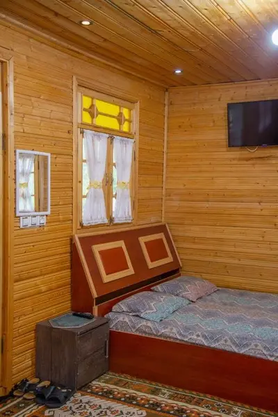 کلبه فلت چوبی رهنما 2