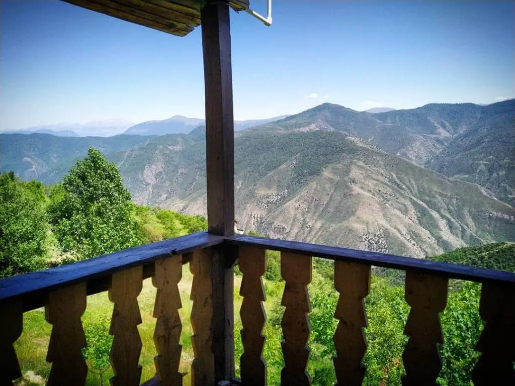 کلبه دوخوابه باغ صنم