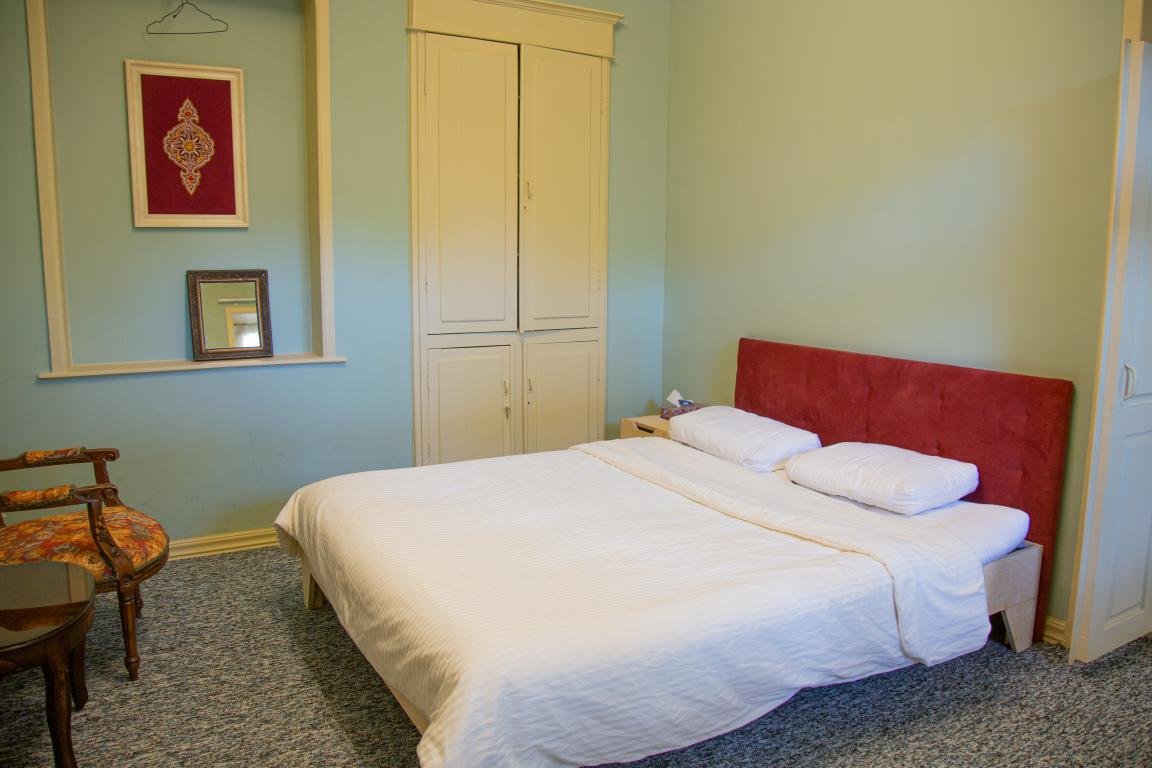 اقامتگاه سنتی بوتیک هتل دیمه - واحد کنج روزگار