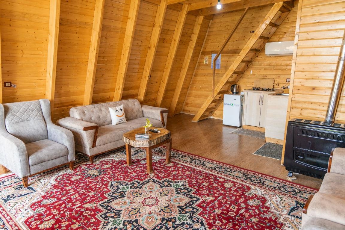 یک خوابه سوئیسی جنگلی فانوس 2